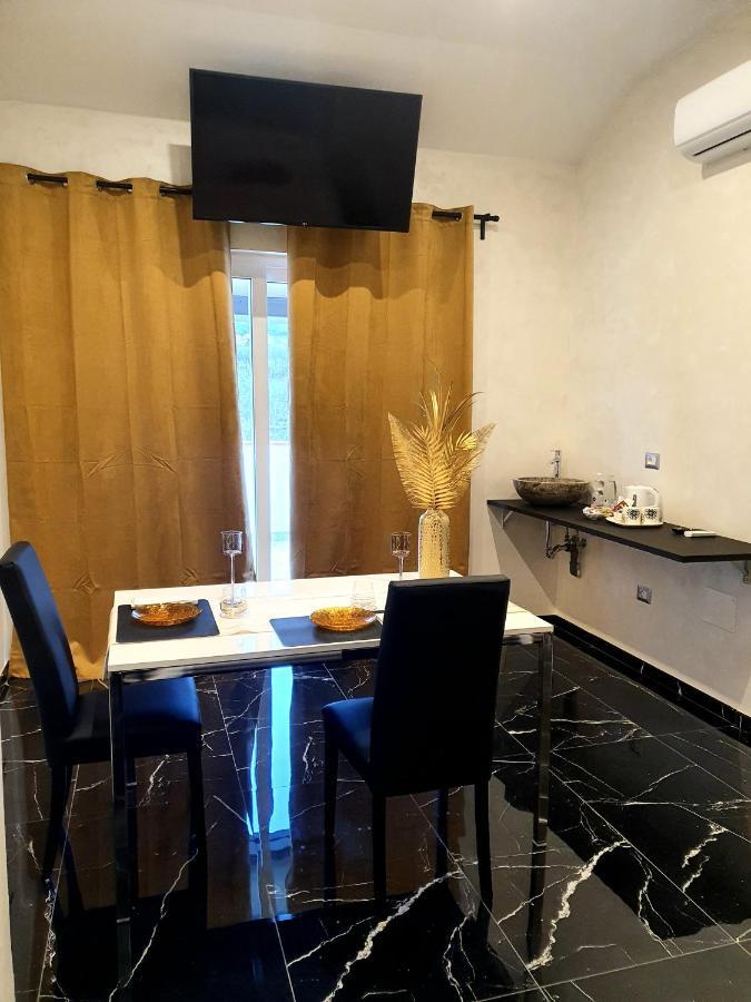 Setteabbracci Suite & Apartments Baronissi Extérieur photo